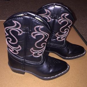 Boys boots